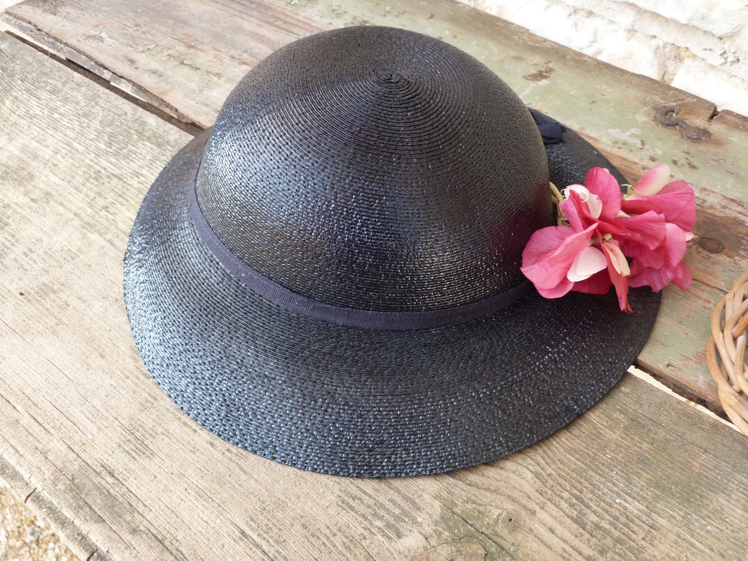Vintage Old French 1930 Black Straw Hat With Pink Millinary  display picture 3