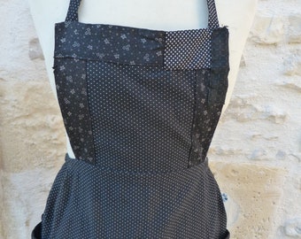 Vintage old French 1930 Chore  black coton floral patchwork  bib apron