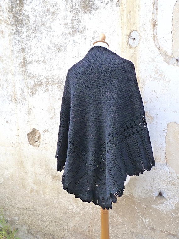 Vintage Antique 1900/1930s black wool crochet sha… - image 6