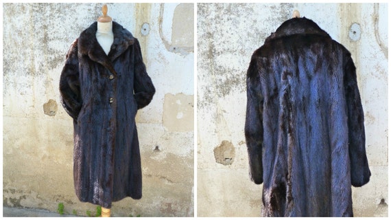 Vintage 1970s chocolate Mink coat Size M/L