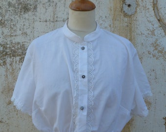 Vintage 1970/70 Tyrol dirndl blouse Short top white cotton & lace October fest size XL