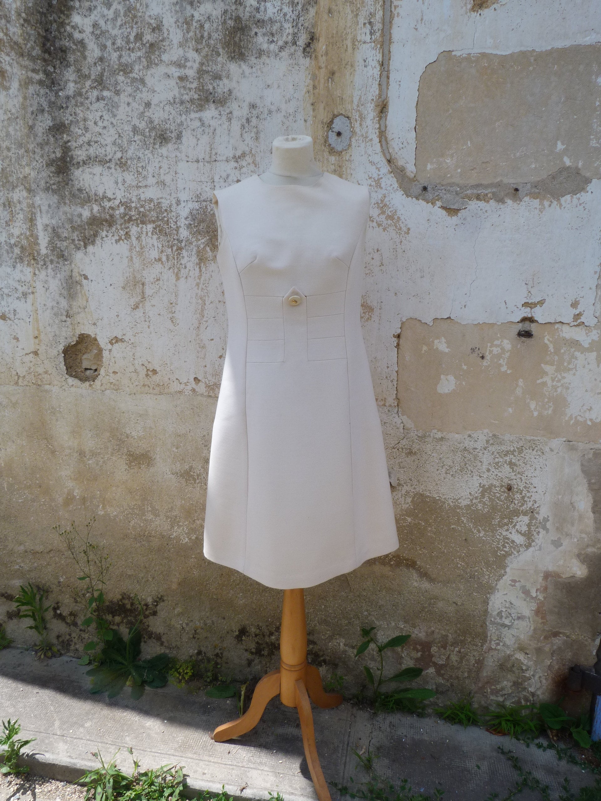 robe style courreges pas cher
