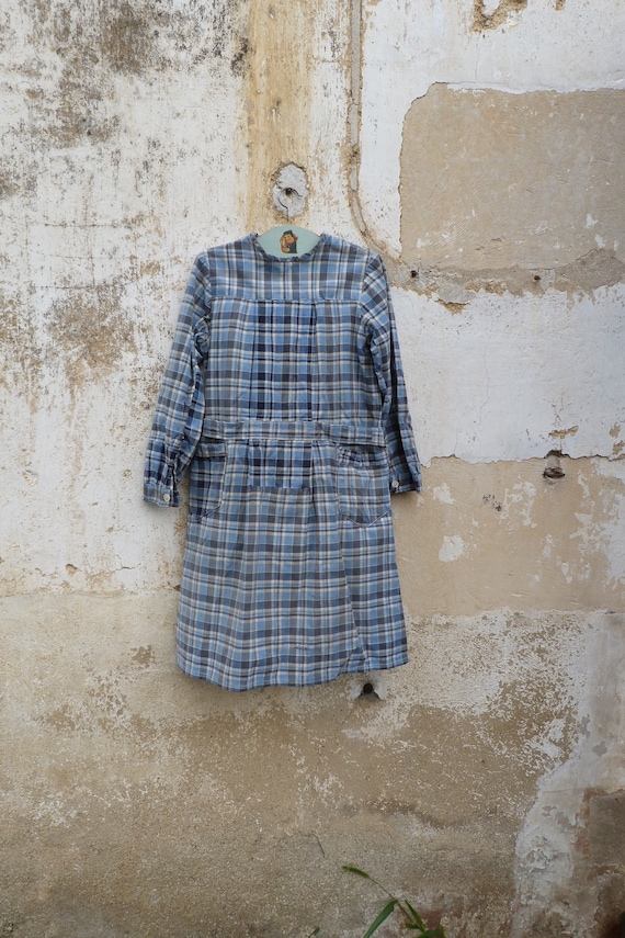 Vintage old French 1930 girl school chore dress /w