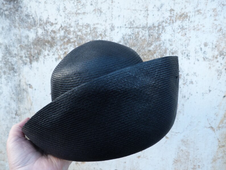Vintage made in France Navy blue straw hat with large gros grain ribbon bow at the back zdjęcie 1
