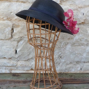 Vintage old French 1930 black straw hat  with pink millinary flower bouquet