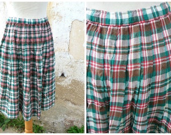 Vintage 1970/1980  plaid   pleated middle lenght skirt size S/ M