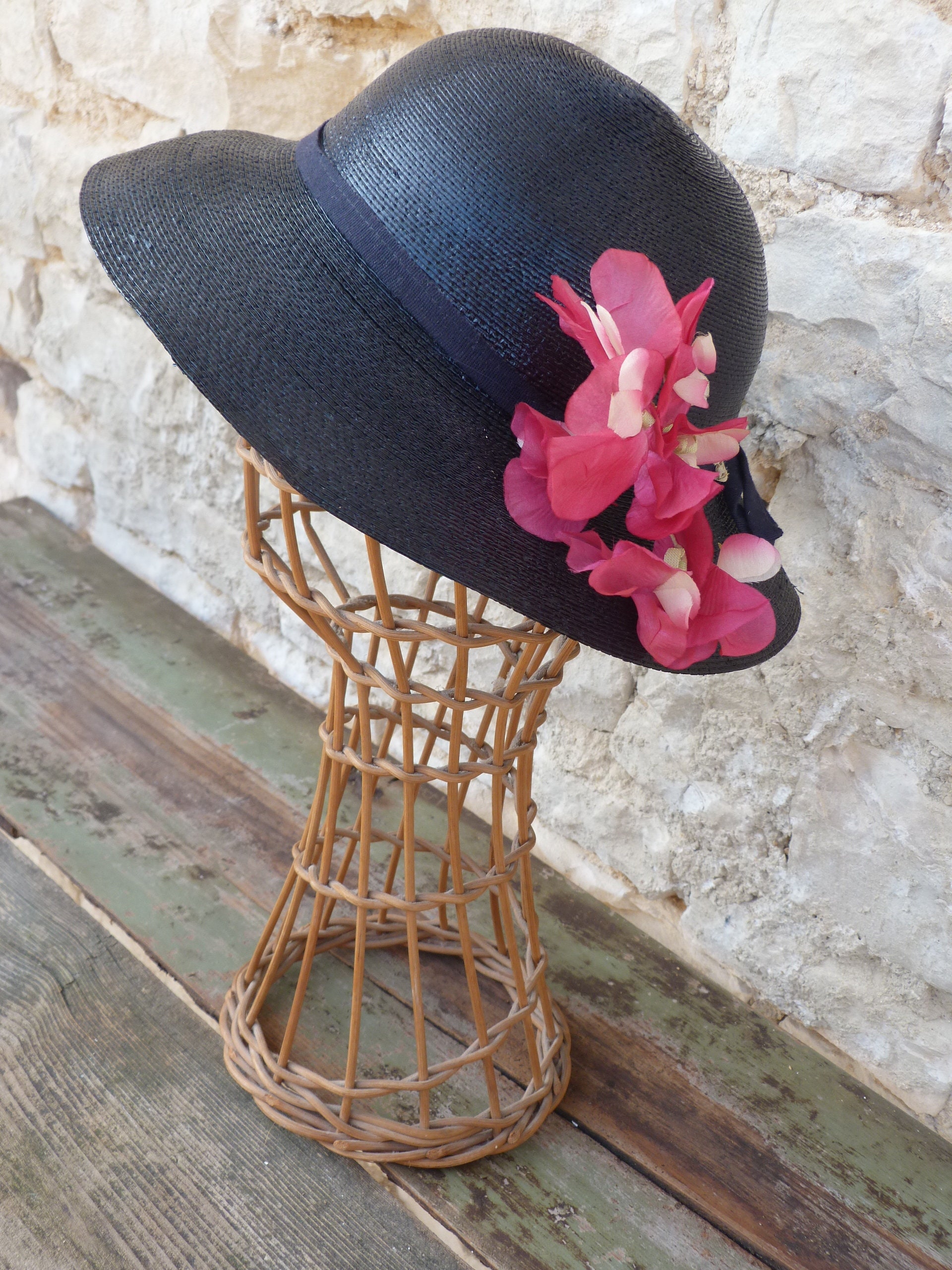 Vintage Old French 1930 Black Straw Hat With Pink Millinary  display picture 1