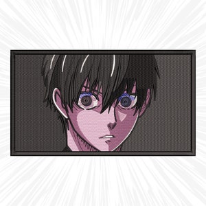 Puede incluir: Primer plano de la cara de una persona joven con cabello oscuro y ojos azules. La persona mira directamente al espectador con una expresión seria.