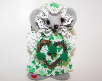 Colleen..an Irish Mouse...one of the cute St Patrick's felt mice by Warmth