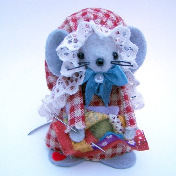Christmas Quilting Mouse Ornament Fabric Seamstress Etsy