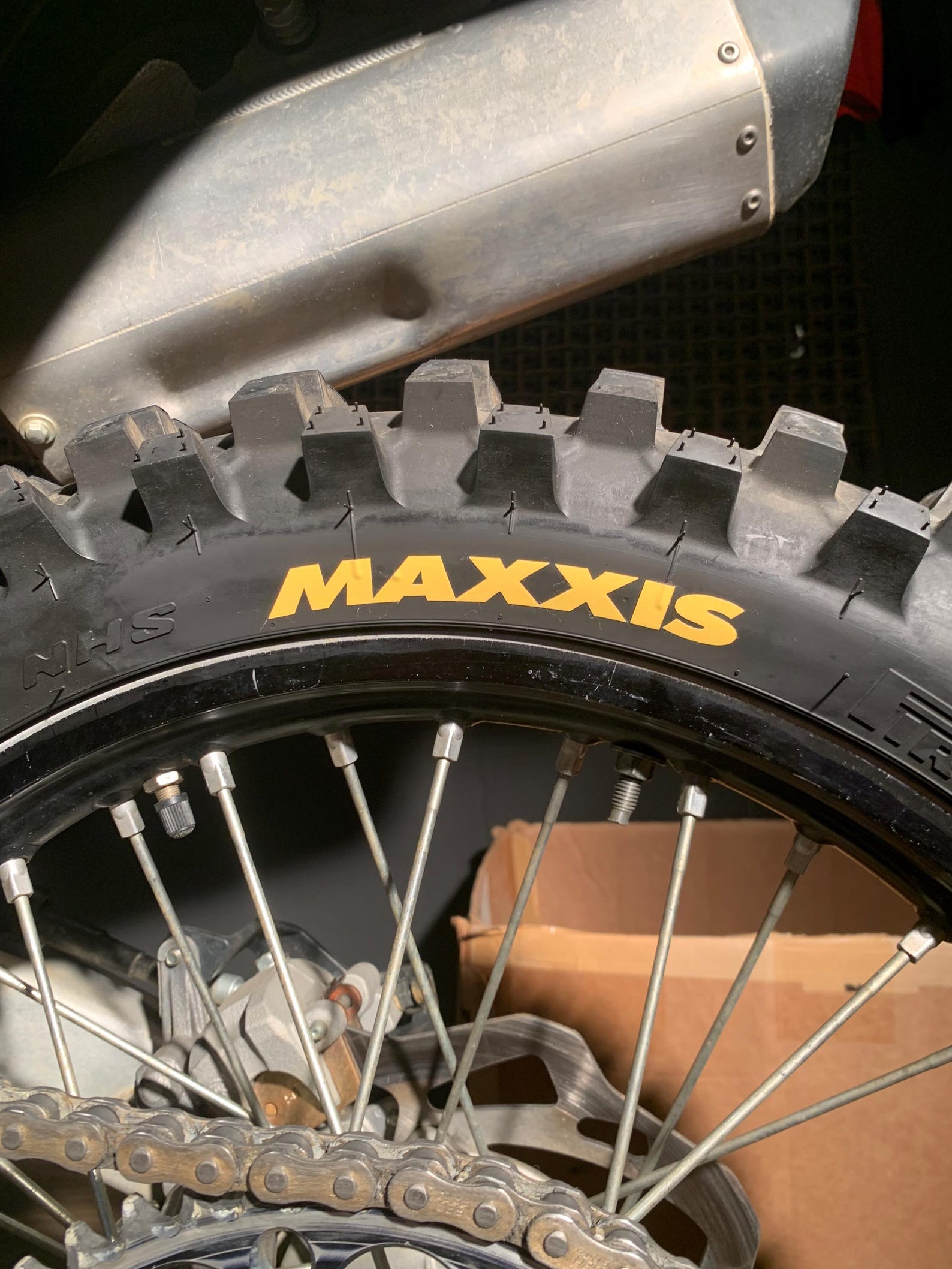 4 X MAXXIS TIRE STICKERS Decals Set Motocross Motorcycle Dirtbike ...