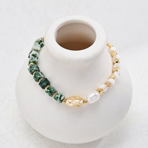 Dainty Jade Beaded Bracelet by Molimei •  Natural Pearl Bracelet • Vintage Gold • Gift for Her • Gift for Grils • Trending Jewelry