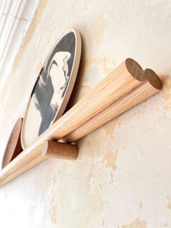 Two Spindle Oak Picture Shelf