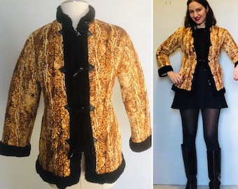 Vintage 70s quilted faux fur interior leopard toggle Asian jacket  small