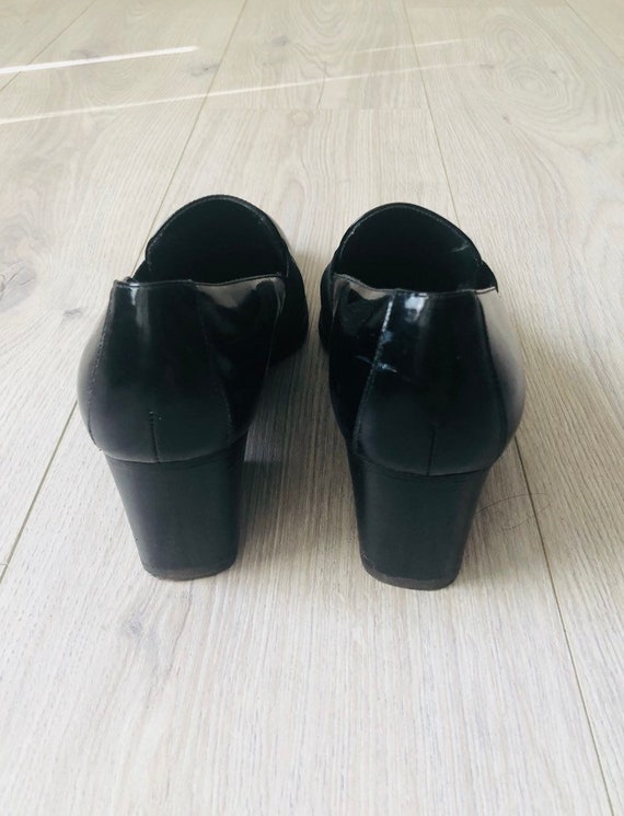 Vintage 80s Stuart Weitzman block heels size 7-7.… - image 4