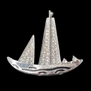 Vintage Sailboat Brooch Pin, Crystal Ship Nautical Ocean-Inspired Silver Pin, Rhinestone Sailing Boat Brooch, Gift for Sailor