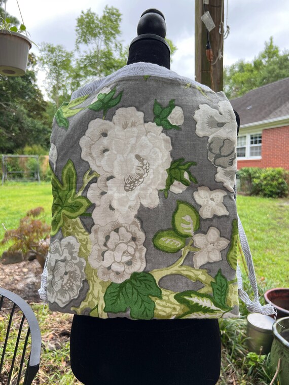 Floral Cotton Canvas String Backpack, Cream, Green, and Gray  display picture 2