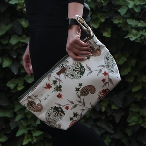 Handmade Floral Canvas Clutch Bag: Boho Travel Makeup Organizer