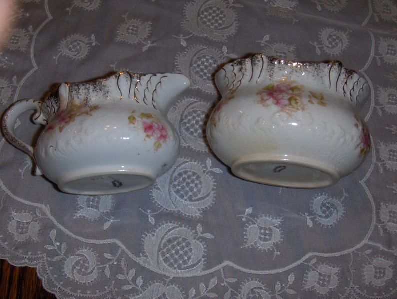 Vintage sugar and Creamer image 4