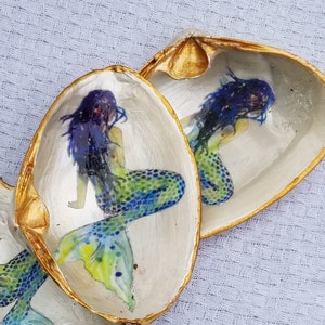 Decoupage Clam Shell Trinket Dish, Jewelry Holder