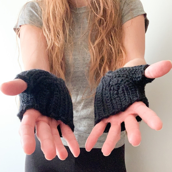 CUTT OFF MITTENS | Crochet Fingerless Gloves, merino wool yarn, fingerless glove for women, hobo wool mittens, black unisex arm warmers