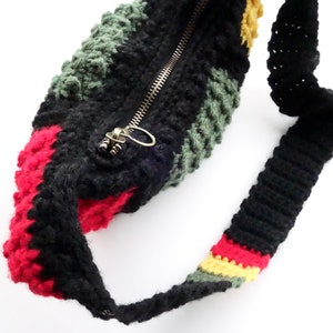 CROSSBODY Crocheted Rasta Crossbody with brass zipper Trendy Crocheted Small Purse image 2