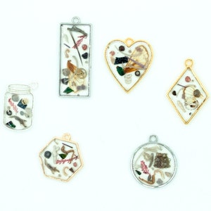 Curio Collection Pendant: Choose your Shape