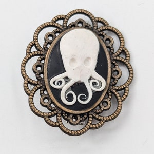 Small Octopus Cameo Brooch