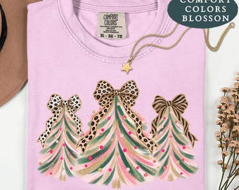 Christmas Tree Sweatshirt, Painted Christmas Tree Shirt, Leopard Bow Sweater, Retro Holiday Sweatshirt, Cute Xmas Top, Cozy Jolly Xmas