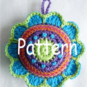 UK Pattern Pincushion Flower UK Terminology  (Instant Download)