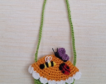 Blythe  Daisy and Insects Purse