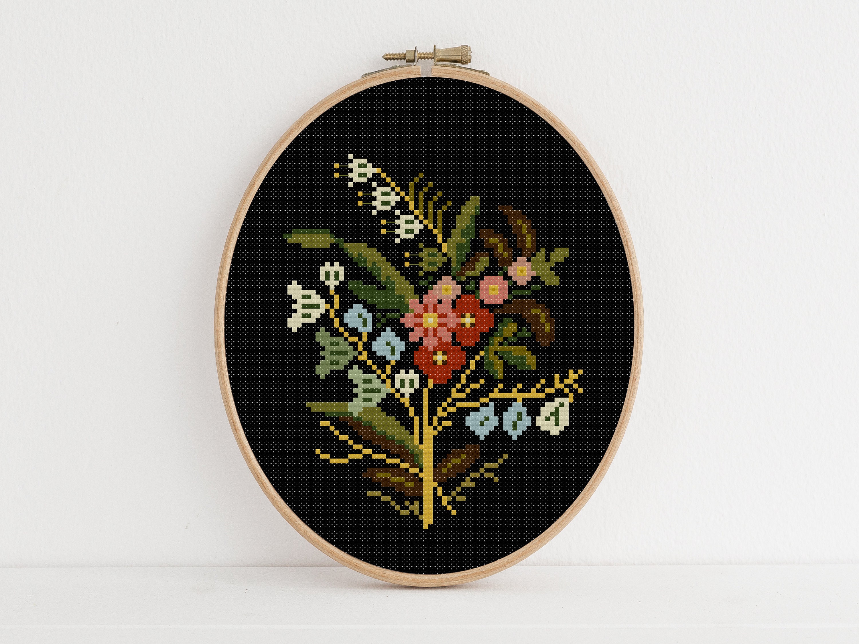 Cross Stitch Pattern - Vintage Needlepoint / cross stitch pattern, embroidery pattern, floral, flowers, bouquet, vintage, floral embroidery