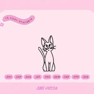 Op de afbeelding: Zwart-witte lijntekening van een kat met grote ogen. De afbeelding bevat de tekst "• 3 maten beschikbaar" en "JUST PATCh".