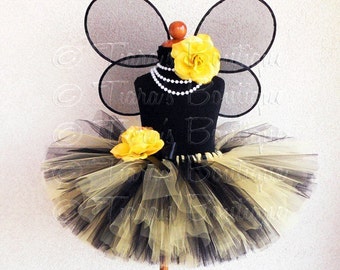 Bee Tutu Set, Girls Tutu Set, Baby Bee Costume, Bumble Bee Tutu Costume, Girls Halloween Costume, tutu and handmade bumblebee wings