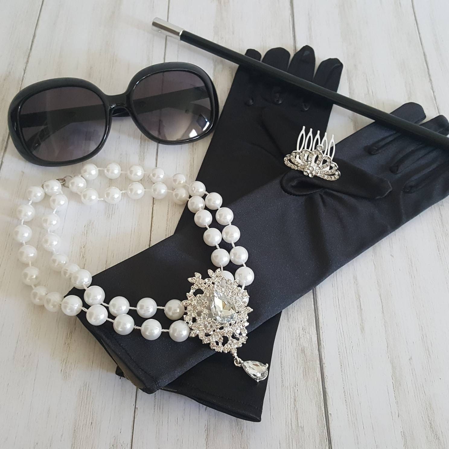 ☆【VINTAGE HOLLYWOOD】☆Pastel Star Beads Pearl Necklac.e☆ 関税込☆VINTAGE HOLLYWOOD☆Pastel Star Beads Pearl Necklace
