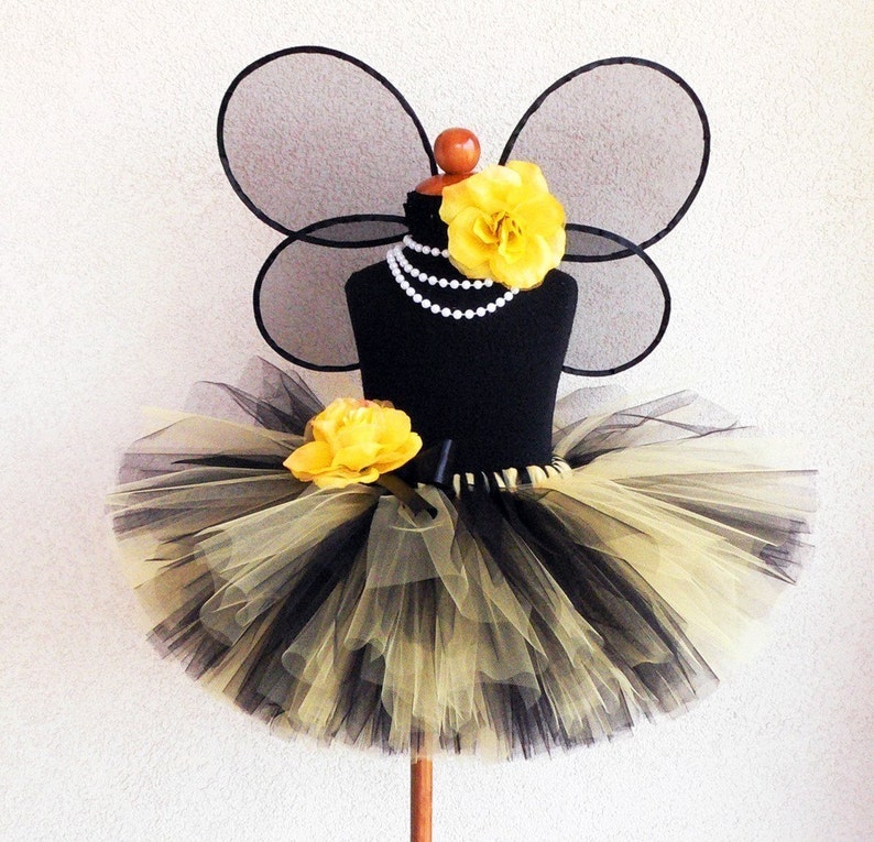 bumble bee wings bumble bee wings