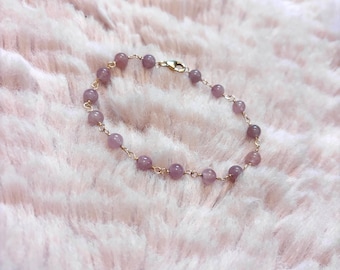 Pulseira de Quartzo Rosa de Madagascar com Banho de Ouro - Presente de Dia dos Namorados
