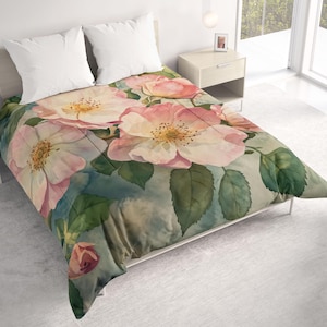 Comforter with Dog Roses Watercolor Art: Floral Lightweight All Seasons Bedding