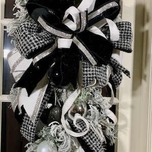 Luxurious Black and White Christmas wreath, Winter Front door, Holiday Decor, Black and white swag, Christmas front door, Glam Christmas, XL