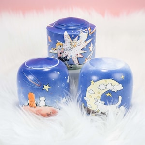 Custom Pet Urn,Night Sky Personalized Pet Loss Gift,Forget Me Not Memorial Ceramic Jar, Warm Moments with Pets,Handpainted Pet Portrait Urn