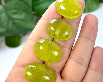 4 cabochons ovales polis en jade vert Shah Maqsood, origine Afghanistan, 135 carats, pour la création de bijoux