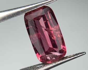 Superbe tourmaline rubellite rouge en vrac de 2,65 carats, tourmaline rubellite rouge, tourmaline rubellite en vrac, pierre précieuse de tourmaline rubellite