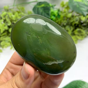 128g AAA Quality Transparent Jade Palm Stone, Jade Green Palm Stone, Green Jade Palmstone, Jade Stone Palm, Green Jade Palm Stone, Jade Palm