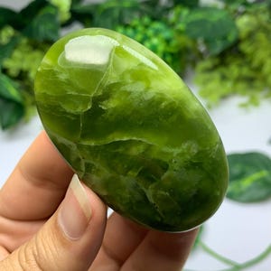 Piedra de palma de jade transparente de la mejor calidad (94 g), piedra de palma de jade Shah Maqsood, piedra de palma de jade verde, piedra de palma de jade, piedra de palma de jade verde