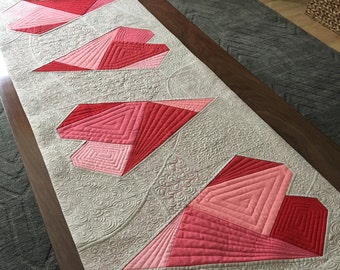 Heart to Heart Valentine's Table Runner Pattern PDF