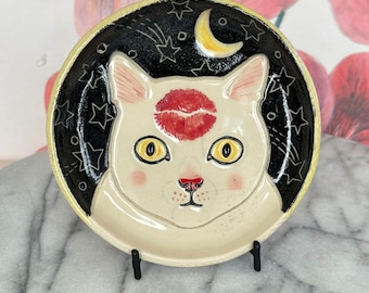 Kiss your cat ceramic plate - white cat w/ red lip mark on forehead - black sgraffito background of moon & stars - prep dish, ring dish