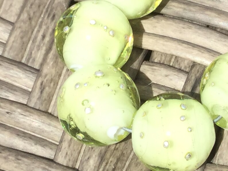 Pale Green/Pure Silver Handmade Glass Lampwork Beads, focal filler art bead 11mm round 画像 1