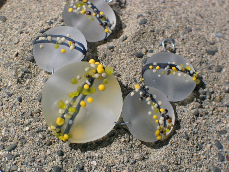 Clear/yellow Handmade Lampwork Glass Bead set, 25mm, lozenge image 2