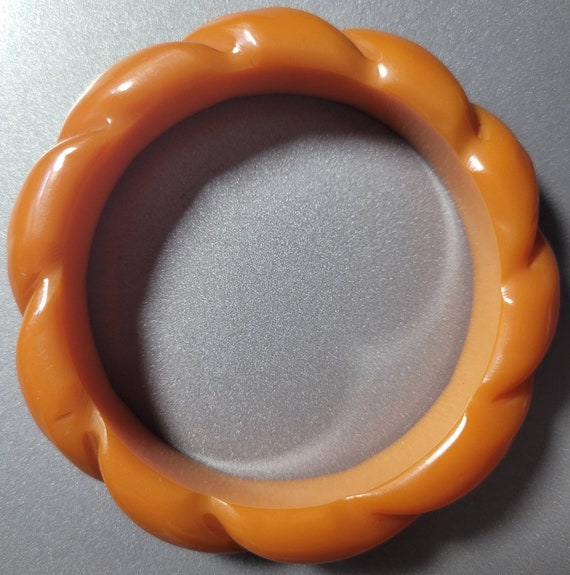 Vintage Bakelite Bangle-Chunky Opaque Butterscotc… - image 4