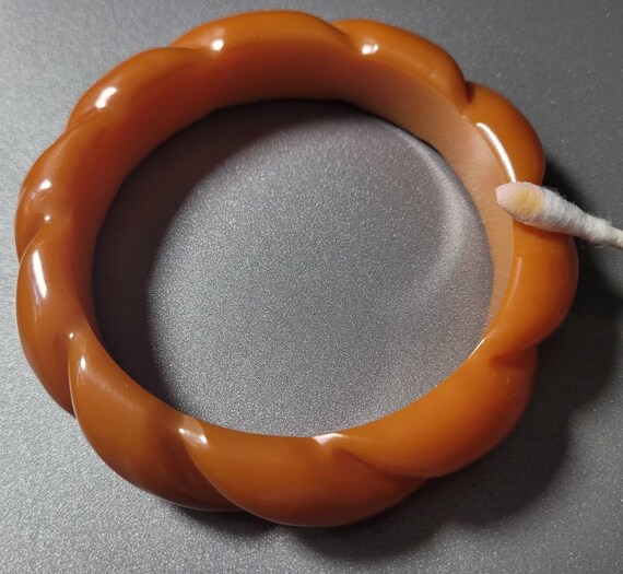 Vintage Bakelite Bangle-Chunky Opaque Butterscotc… - image 3